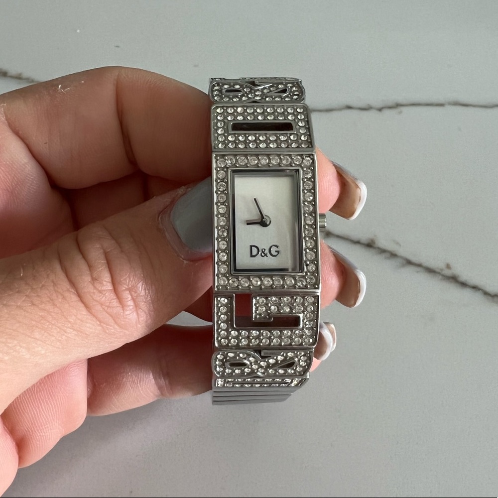 100% Genuine Dolce Gabbana watch Silver Crystal Stone